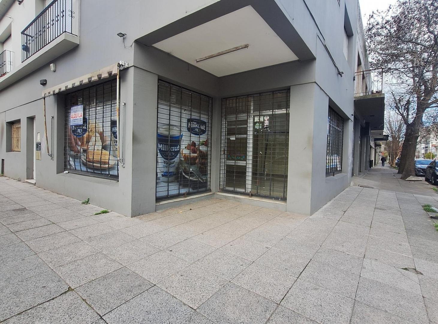 Foto de ALQUILER LOCAL COMERCIAL MULTIPLES USOS EN DORREGO Y MORENO, imagen 2