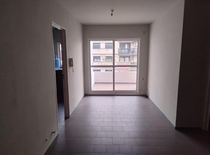 Venta - Departamento De Dos Dormitorios Sobre Av. Santa Fe - Córdoba 3