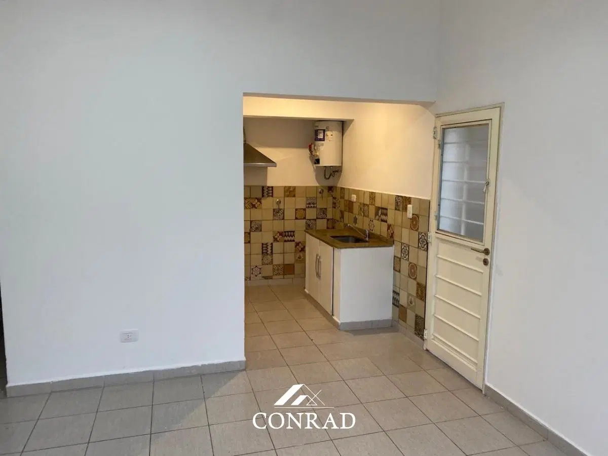 ALQUILER - Departamento de un Dormitorio a media cuadra de A. Sarmiento - Río Ceballos 2