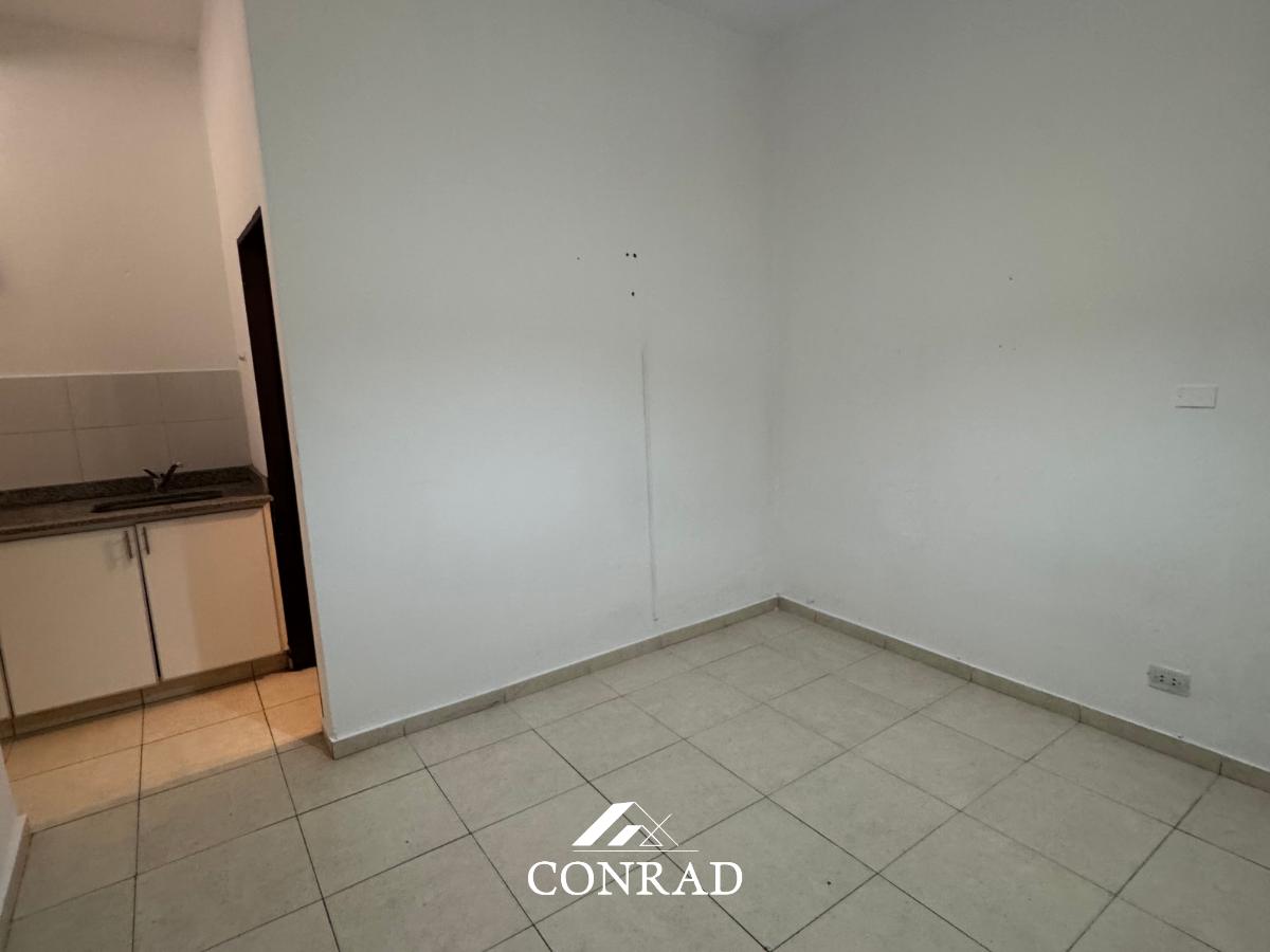 Foto de ALQUILER - Departamento de Un Dormitorio sobre Av. San Martín - Río, imagen 5