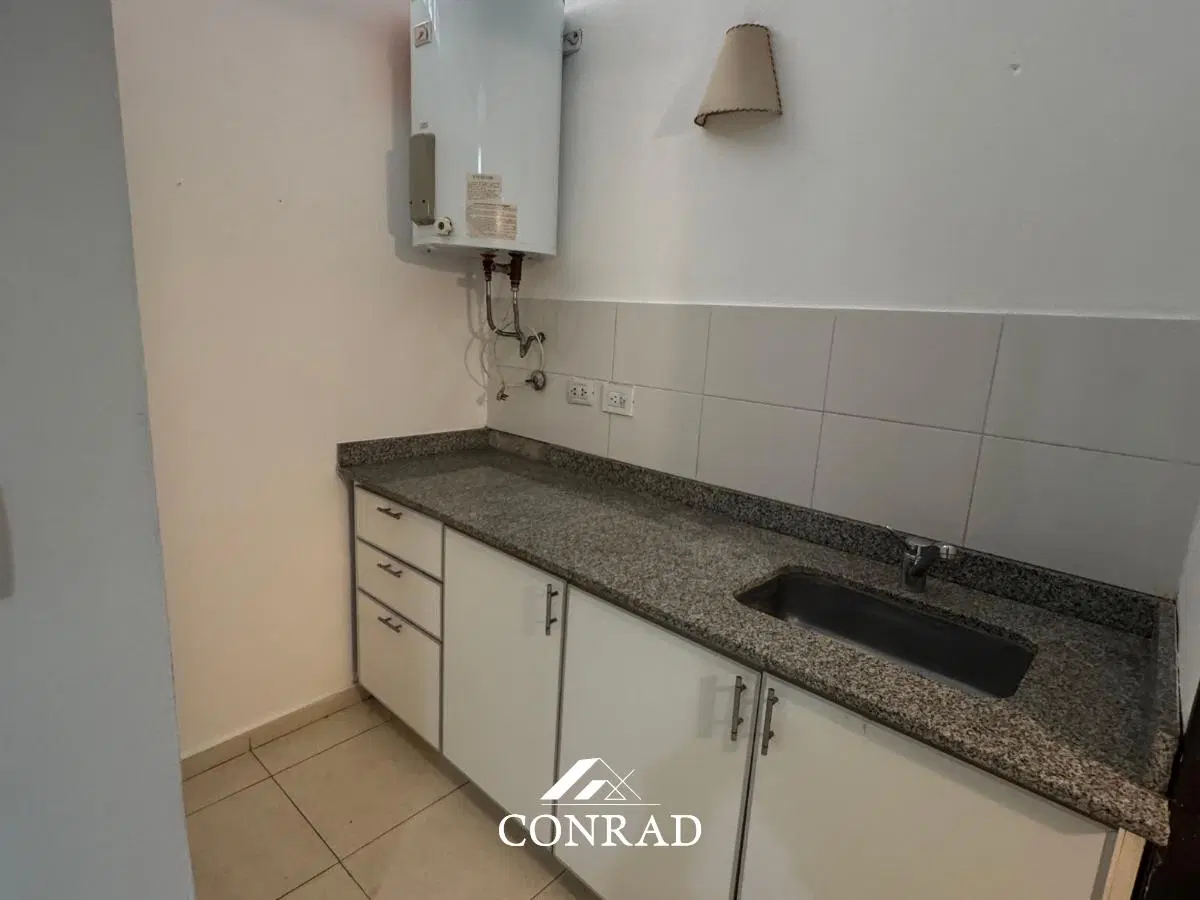 ALQUILER - Departamento de Un Dormitorio sobre Av. San Martín - Río Ceballos 6