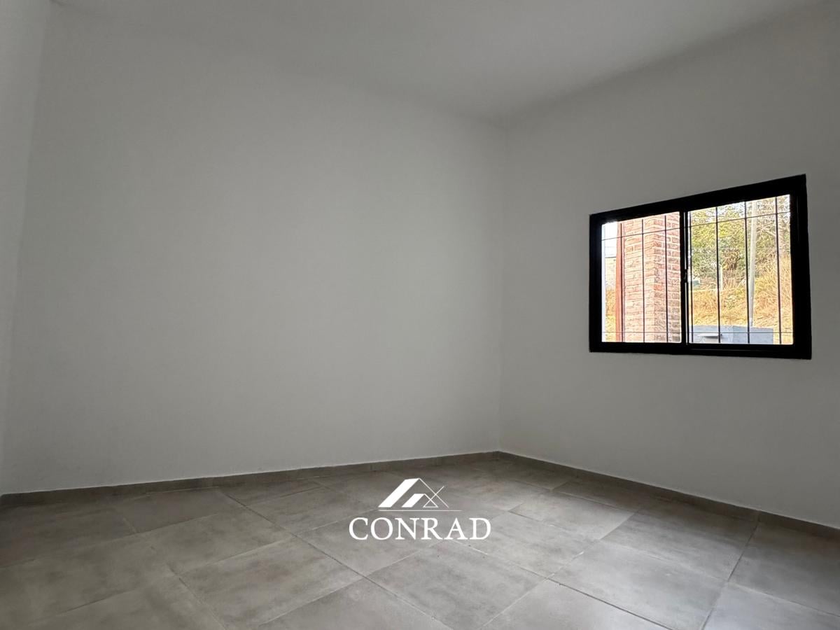 Foto de Casa en Venta de Dos Dormitorios a media cuadra de Av. San Martin - Río, imagen 3