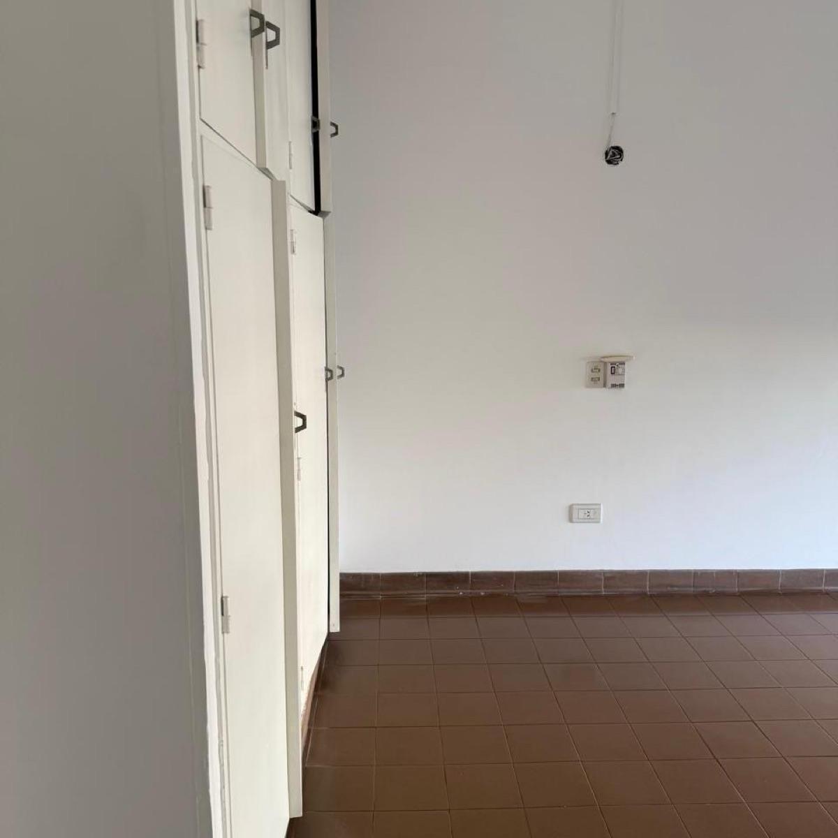Venta Depto 4 Amb C/cochera en Versalles Caba 2
