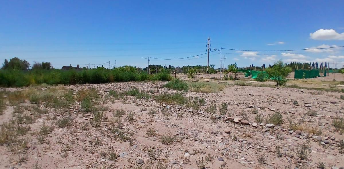 Ampros 8 Lote en Venta 4