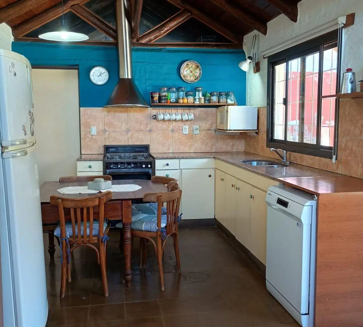 Casa en venta apta crédito en Luján de Cuyo 5