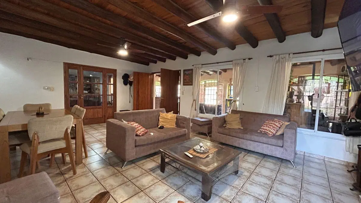 Casa en venta en Lunlunta 4