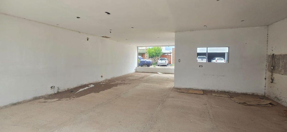 Foto de Casa terminada en obra gruesa en Barrio Privado, imagen 5
