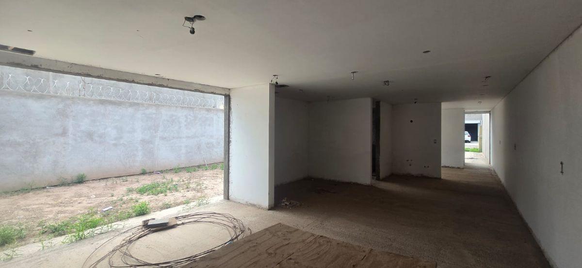 Foto de Casa terminada en obra gruesa en Barrio Privado, imagen 3