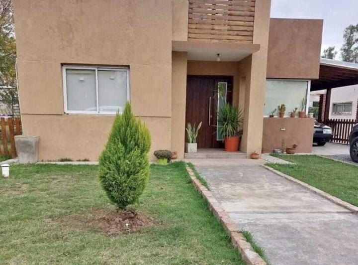 Casa  en Alquiler en Escobar De La Ribera, Loma Verde, Escobar 1