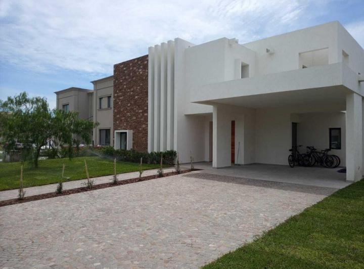 Casa Chalet  en Alq. Temporario en San Matias, Escobar, G.B.A. Zona Norte 2