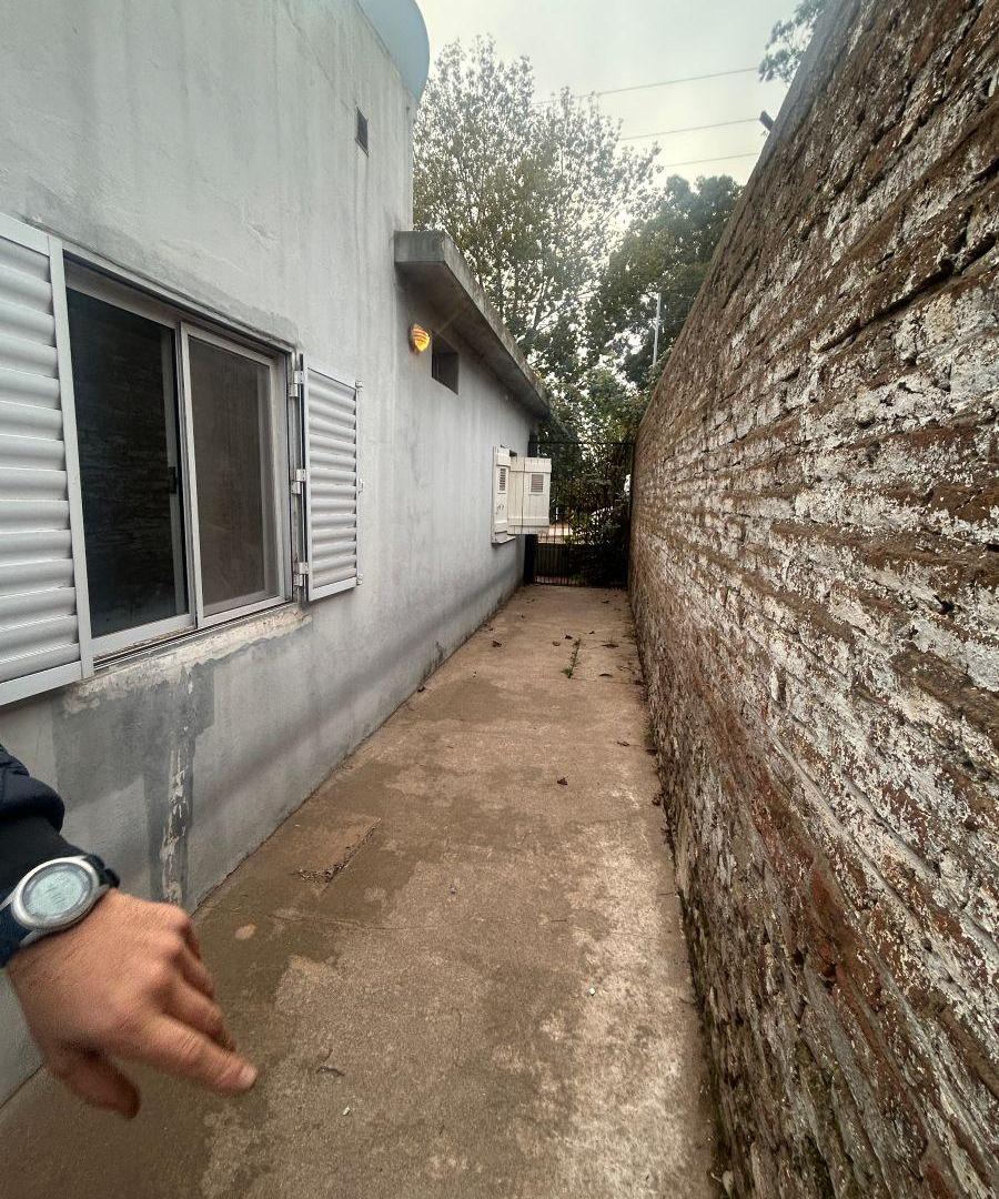 Foto de Importante casa sobre avenida - Est.Chapadmalal, imagen 2