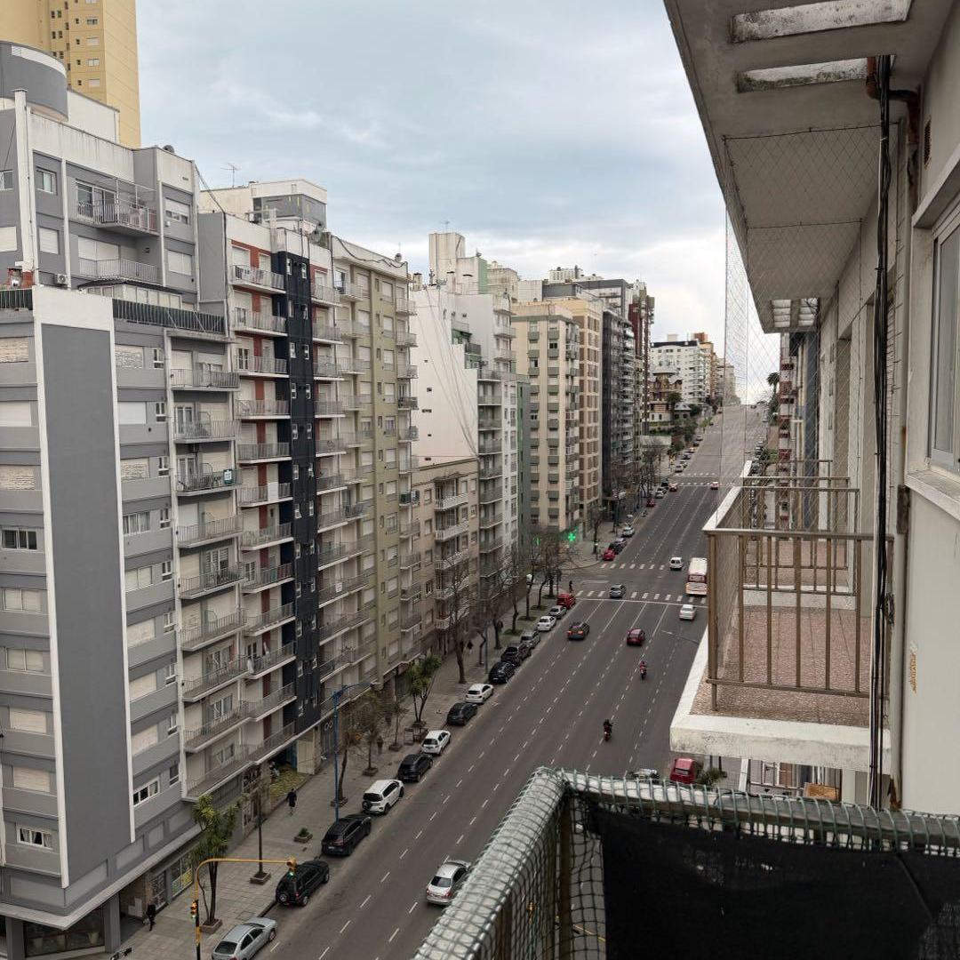 Foto de Departamento con Balcón a la calle en Colón 1500, imagen 3