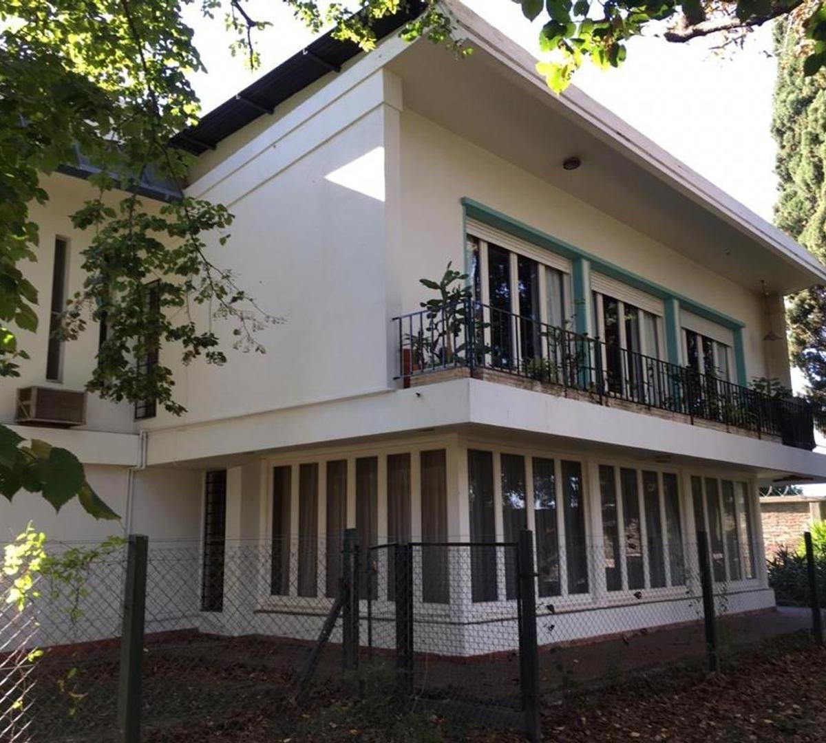 CASA EN VENTA DE ZARATE