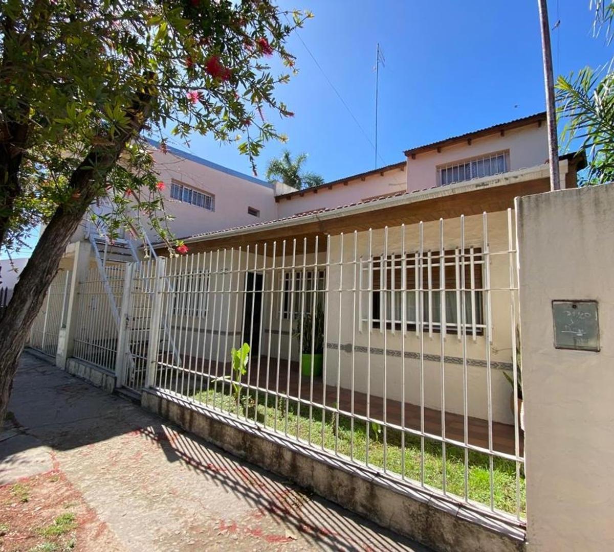 Casa en Venta Zarate 5
