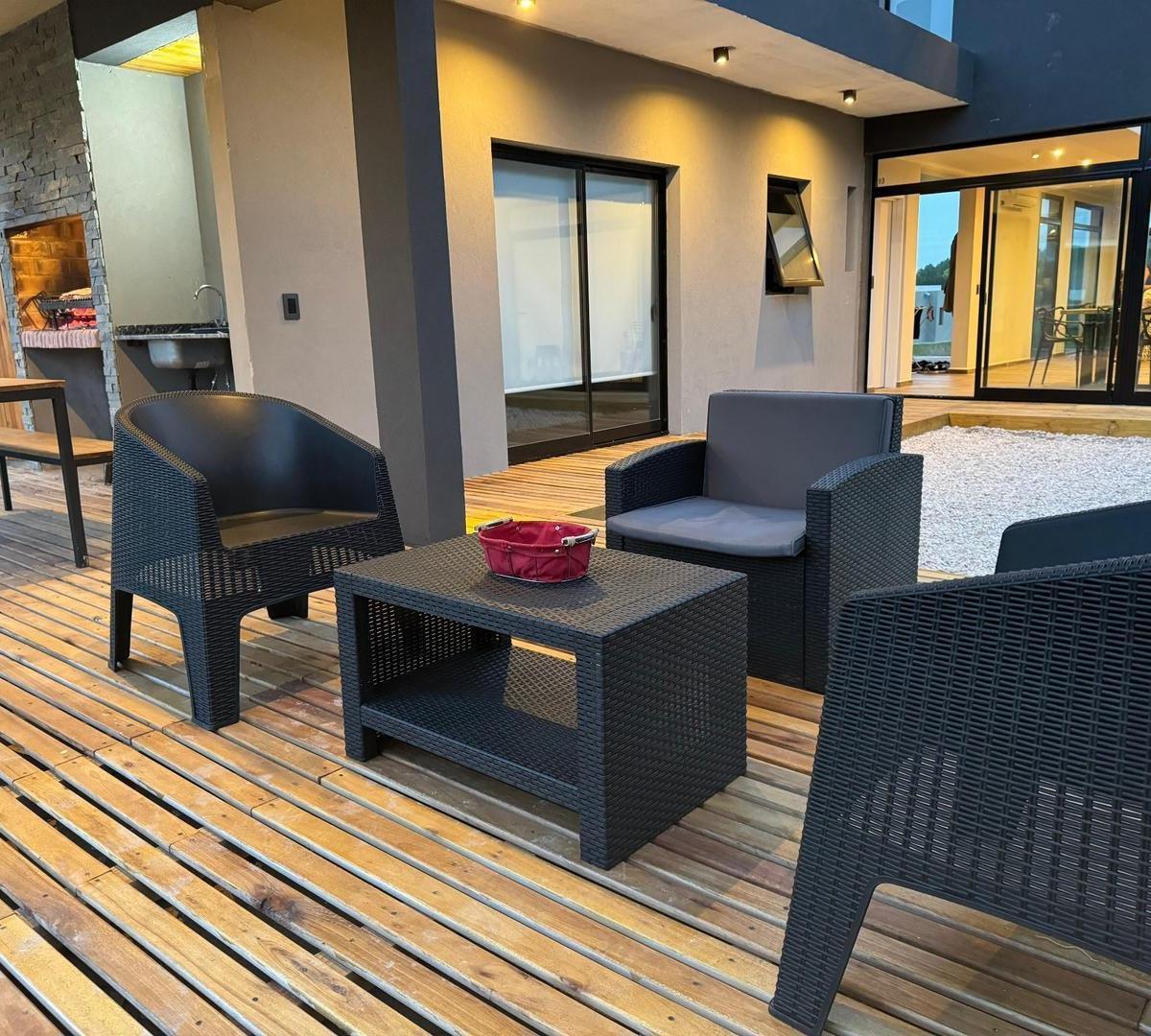 Casa en Venta Costa Esmeralda 2