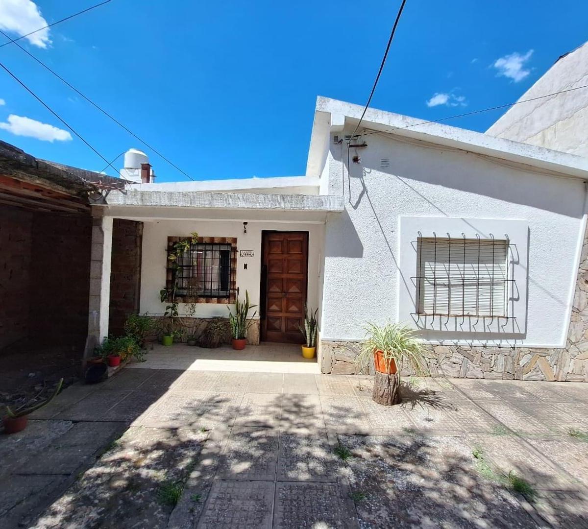 CASA EN VENTA EN CAMPANA