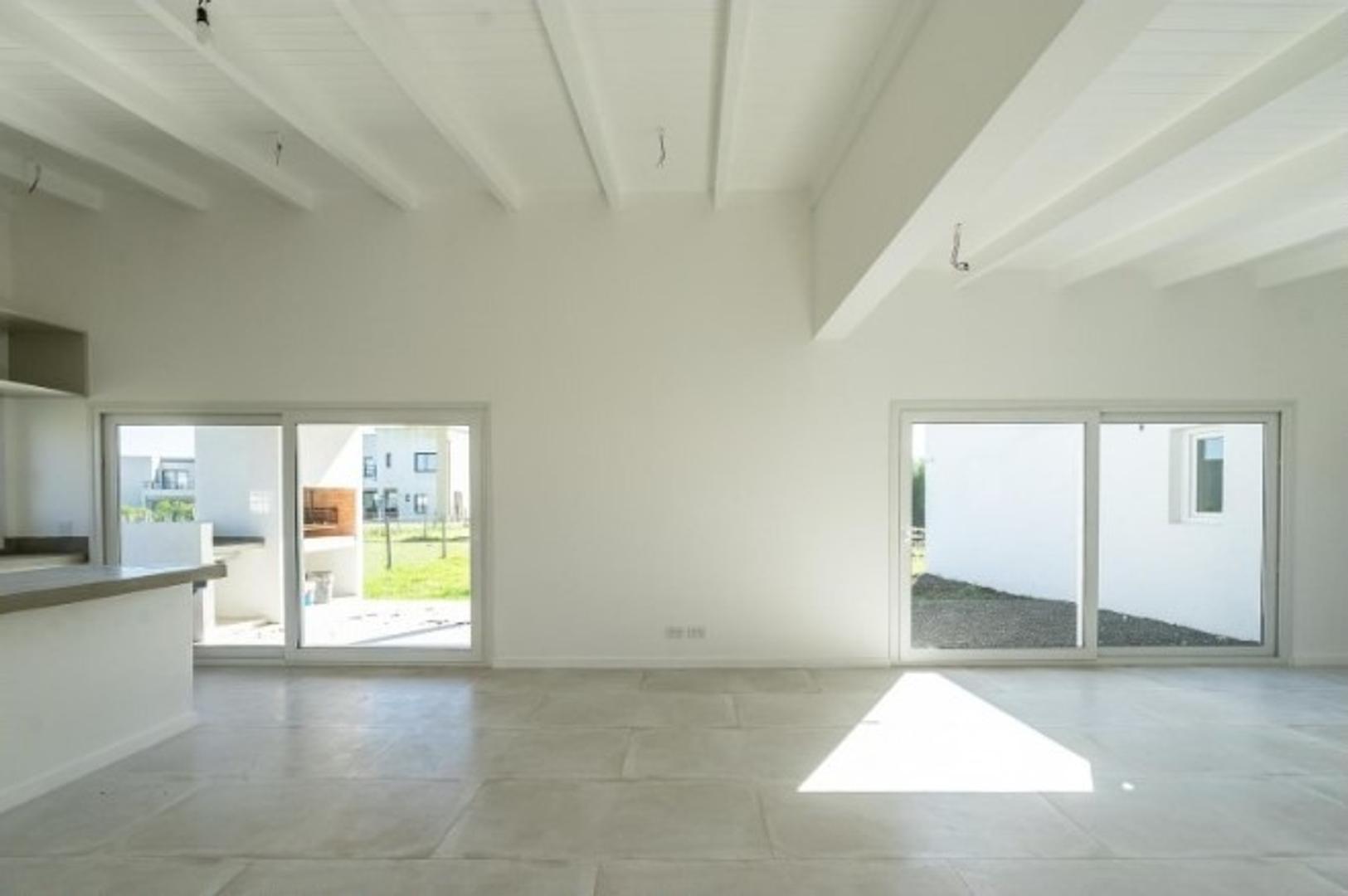 Foto de CASA EN VENTA - SAN SEBASTIAN, imagen 3