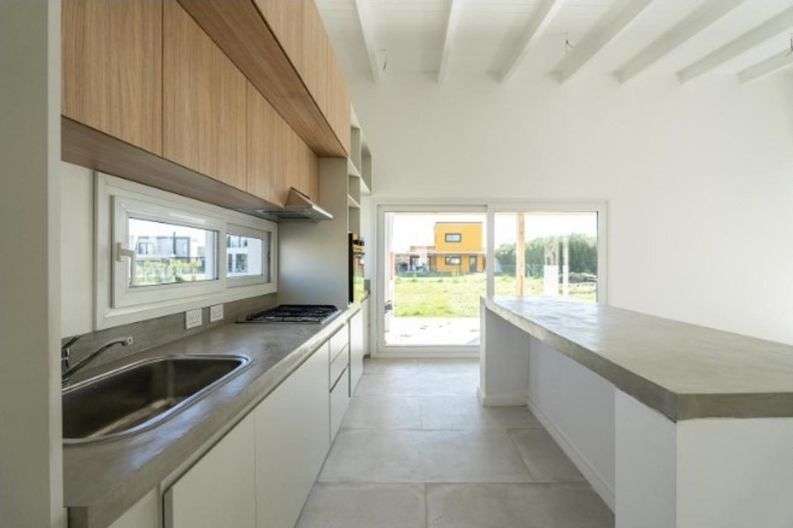 CASA EN VENTA - SAN SEBASTIAN