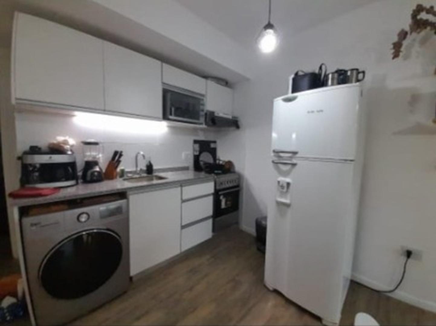 Foto de DEPARTAMENTO EN VENTA - TRAVI AL 1100, imagen 3