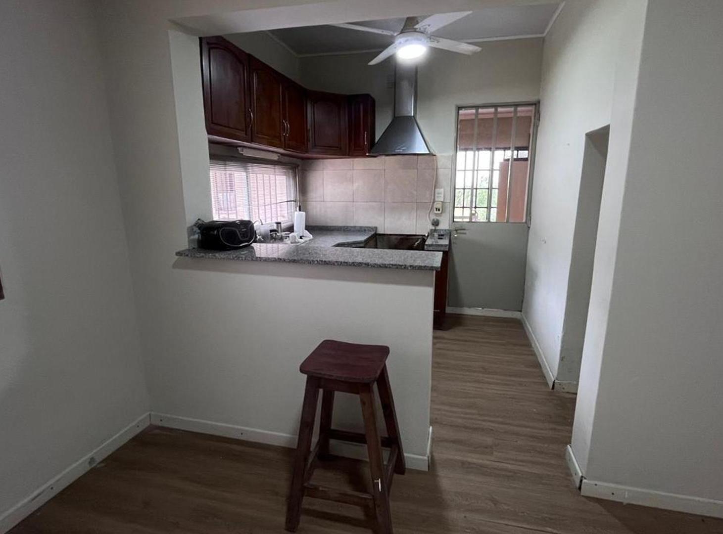 Foto de CASA EN VENTA CON OFICINA, imagen 4