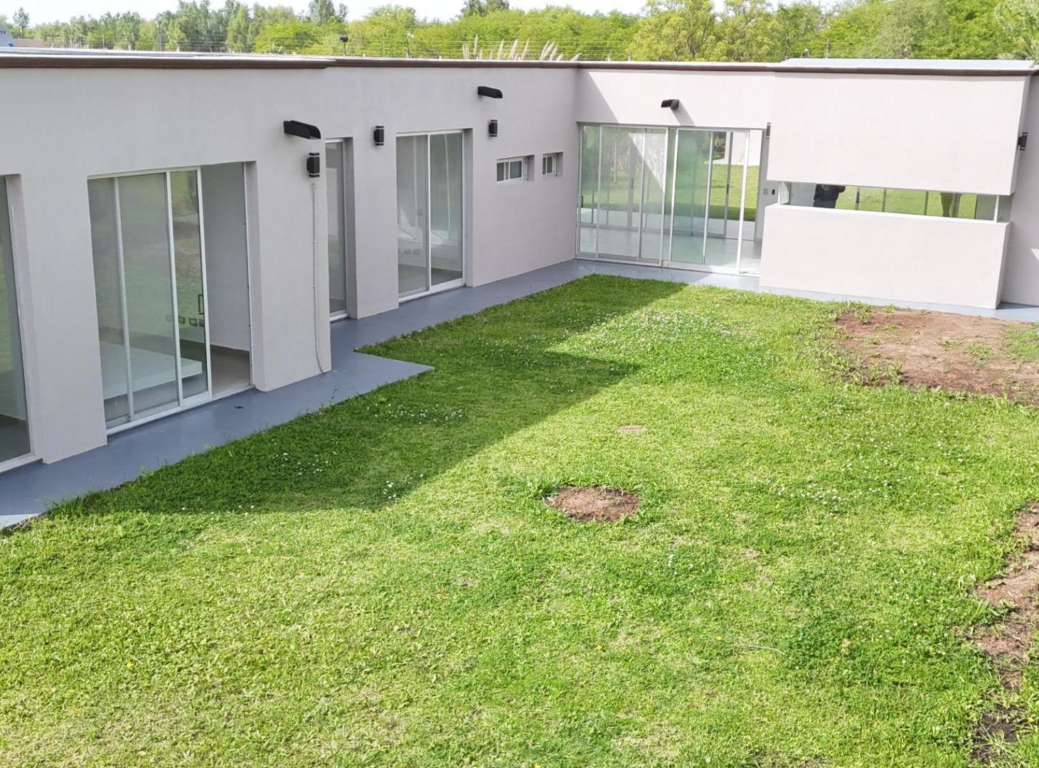 CASA EN VENTA - SAN SEBASTIAN