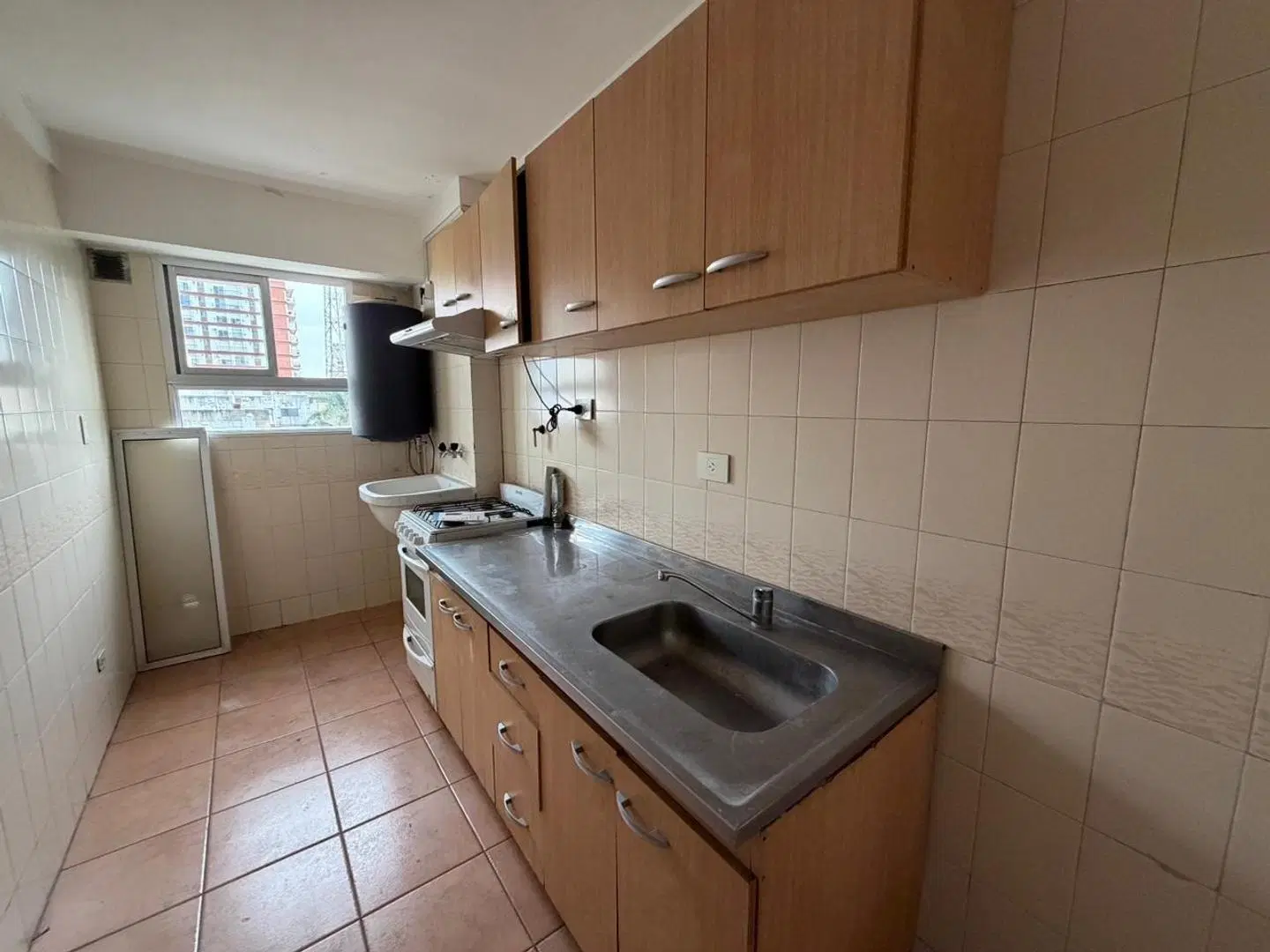 DEPARTAMENTO EN ALQUILER - GUEMES AL 800 3