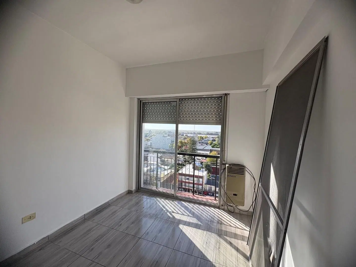 DEPARTAMENTO EN ALQUILER CAMPANA 2