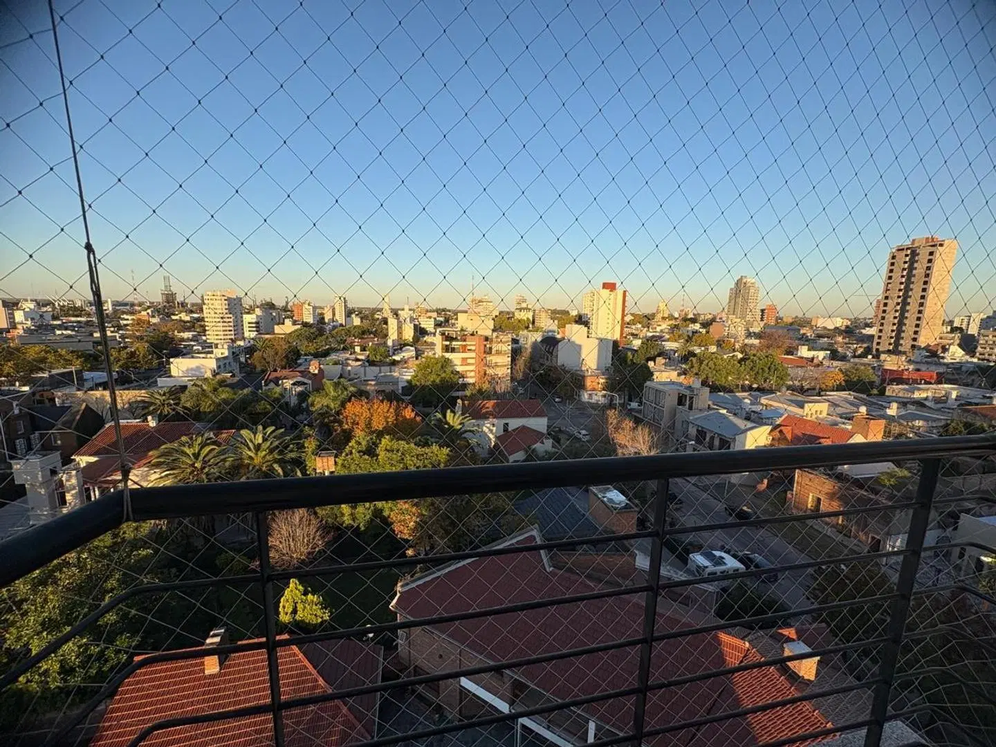 DEPARTAMENTO EN ALQUILER CAMPANA 8