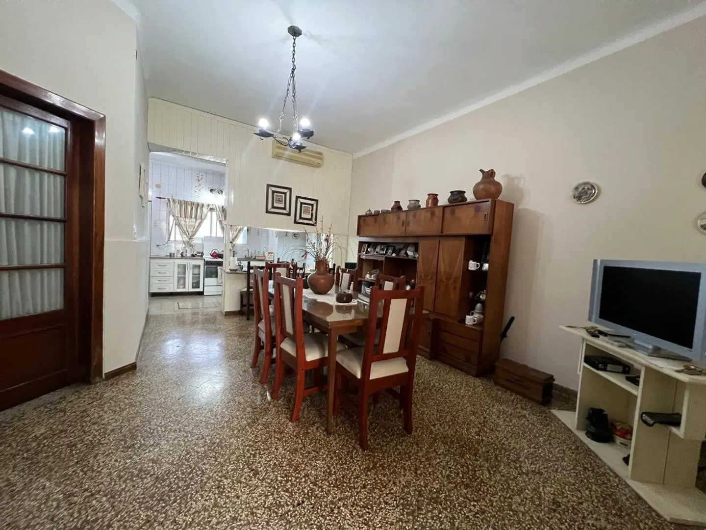 CASA EN ALQUILER ZARATE 4