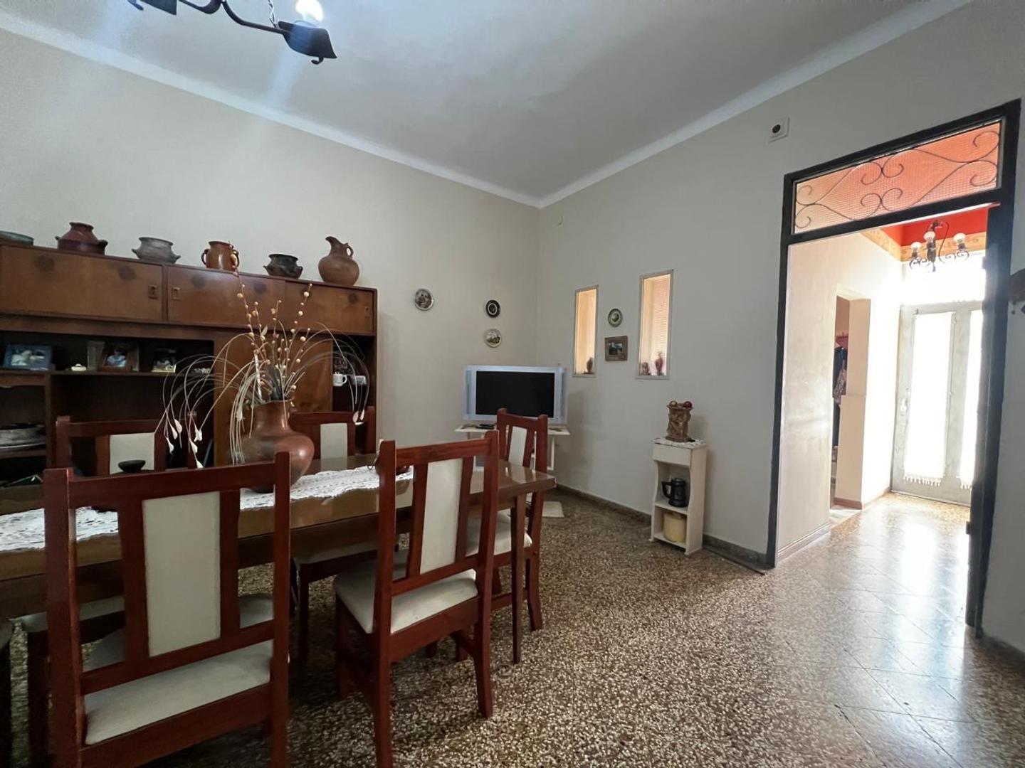 CASA EN ALQUILER ZARATE