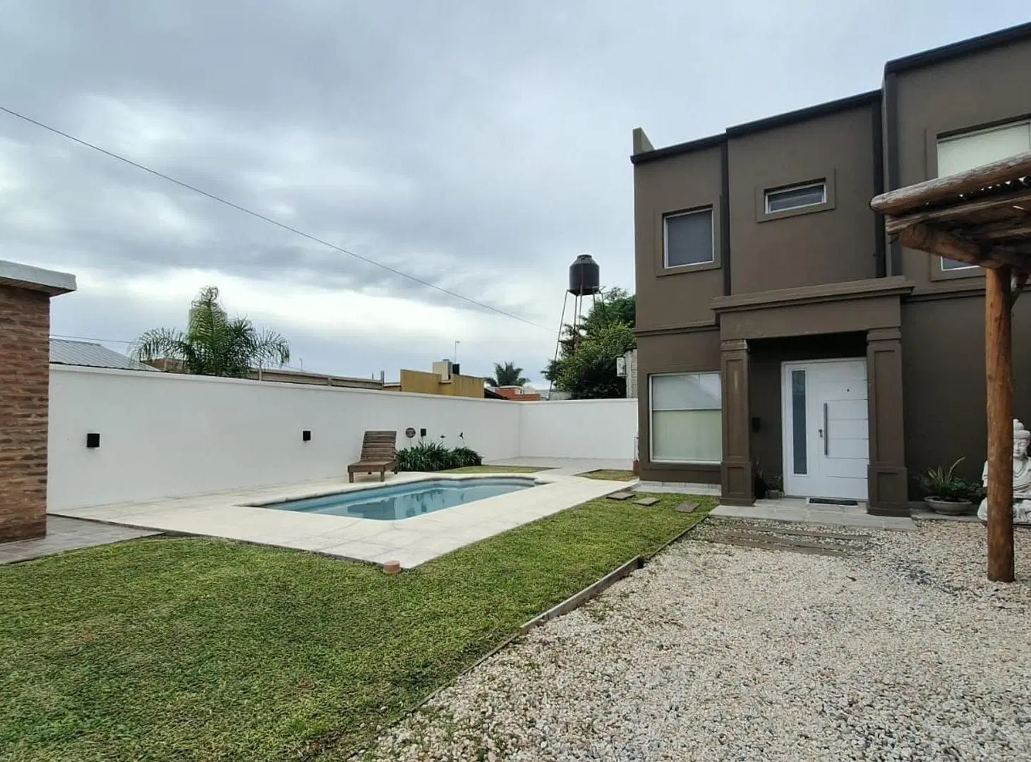 CASA EN VENTA BARRIO PARQUE MATHEU 2