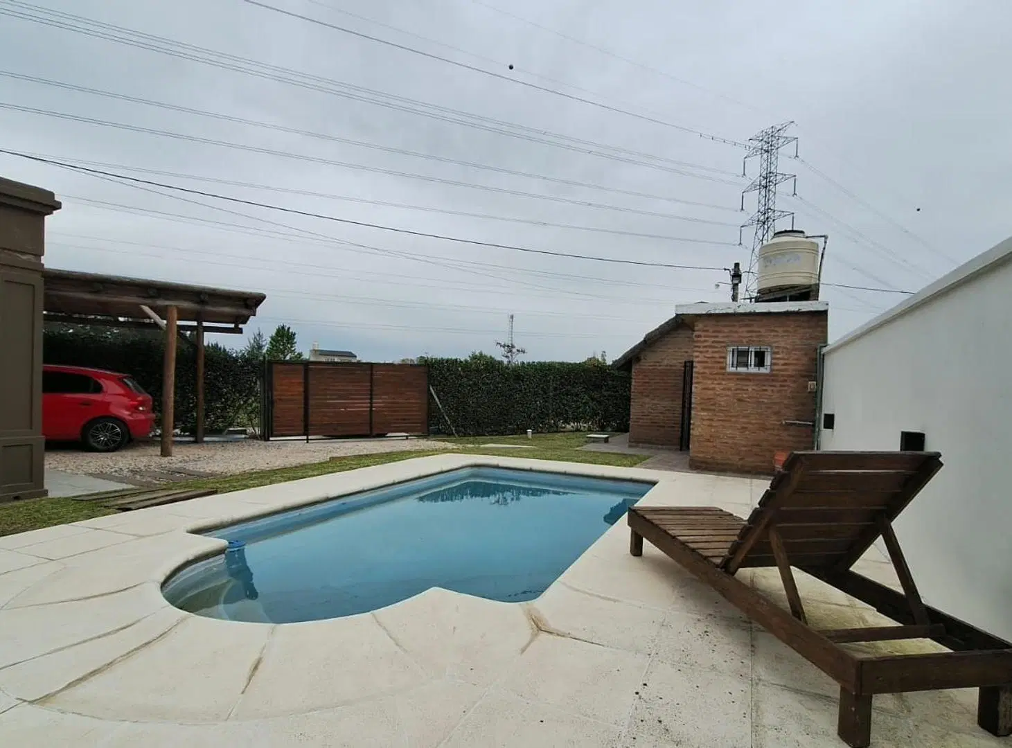 CASA EN VENTA BARRIO PARQUE MATHEU 3