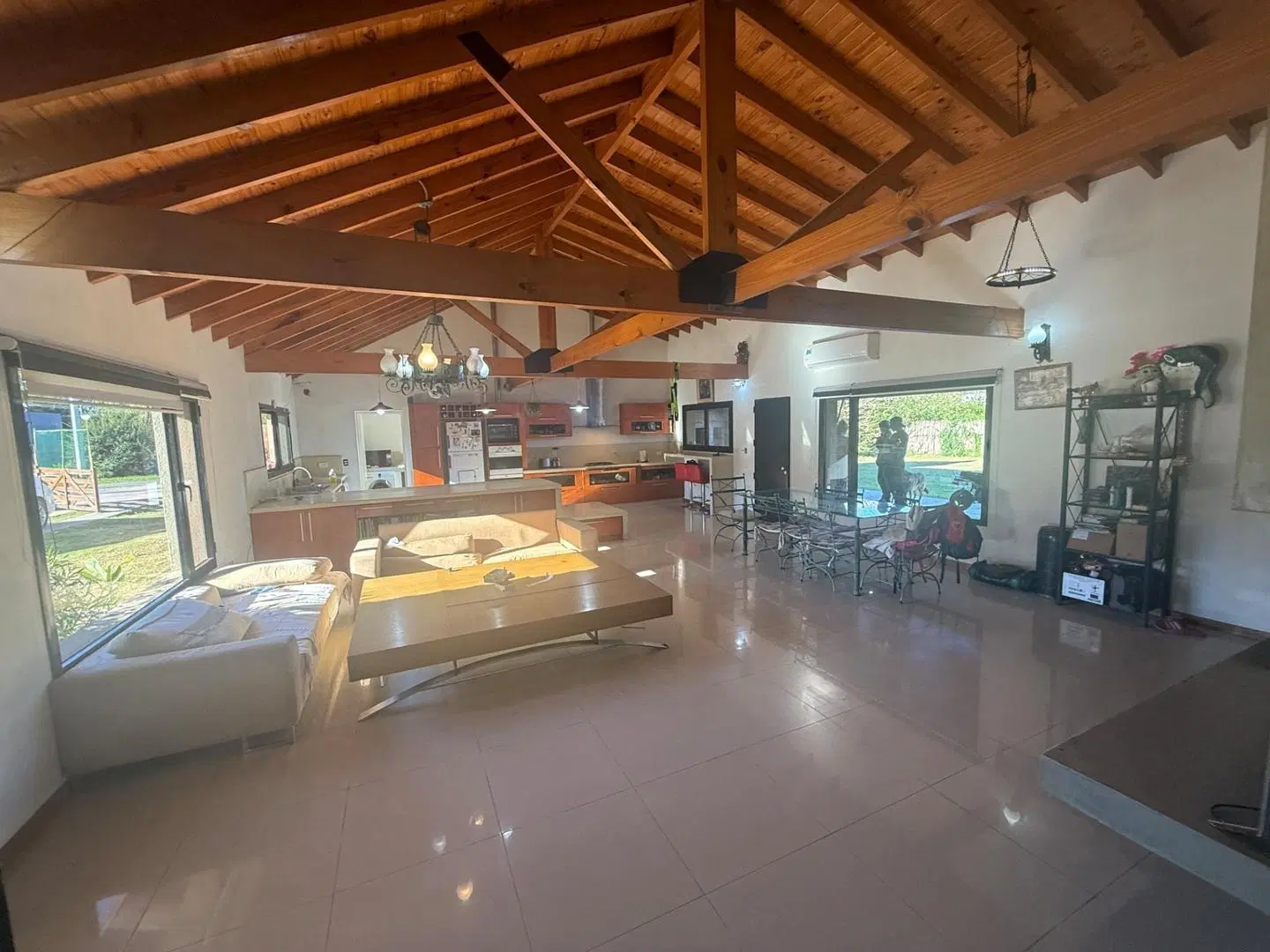 CASA EN VENTA - BARRIO SANTA MARIA ESCOBAR 2