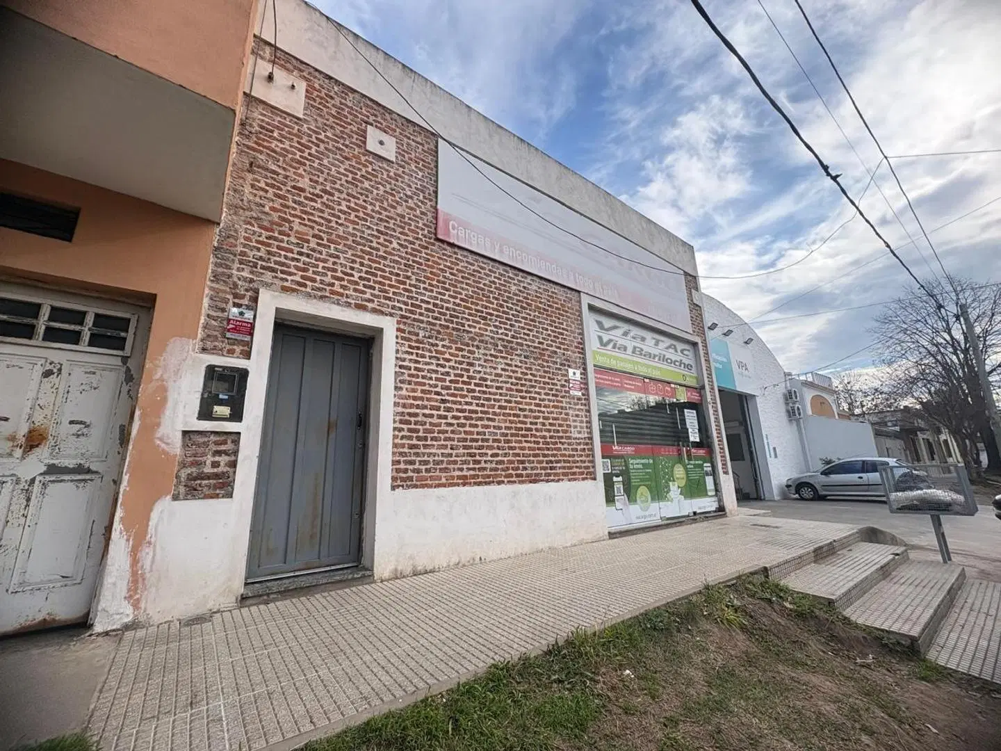 LOCAL EN ALQUILER ZARATE 5