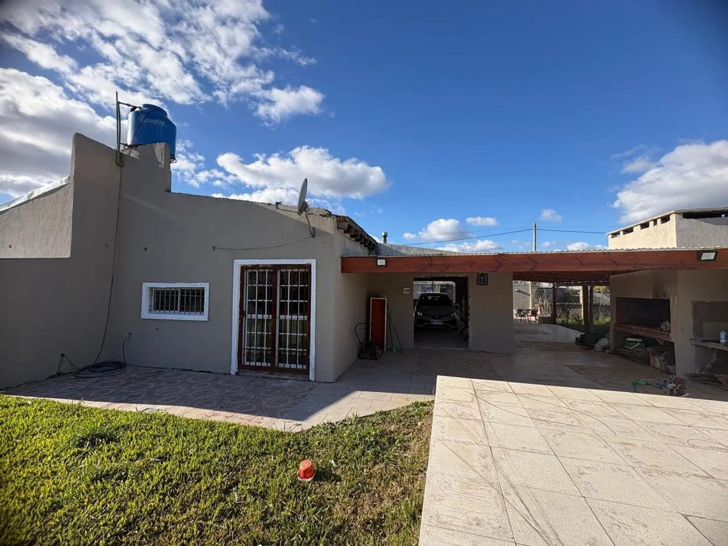 CASA EN VENTA LA FLORIDA ZARATE 4
