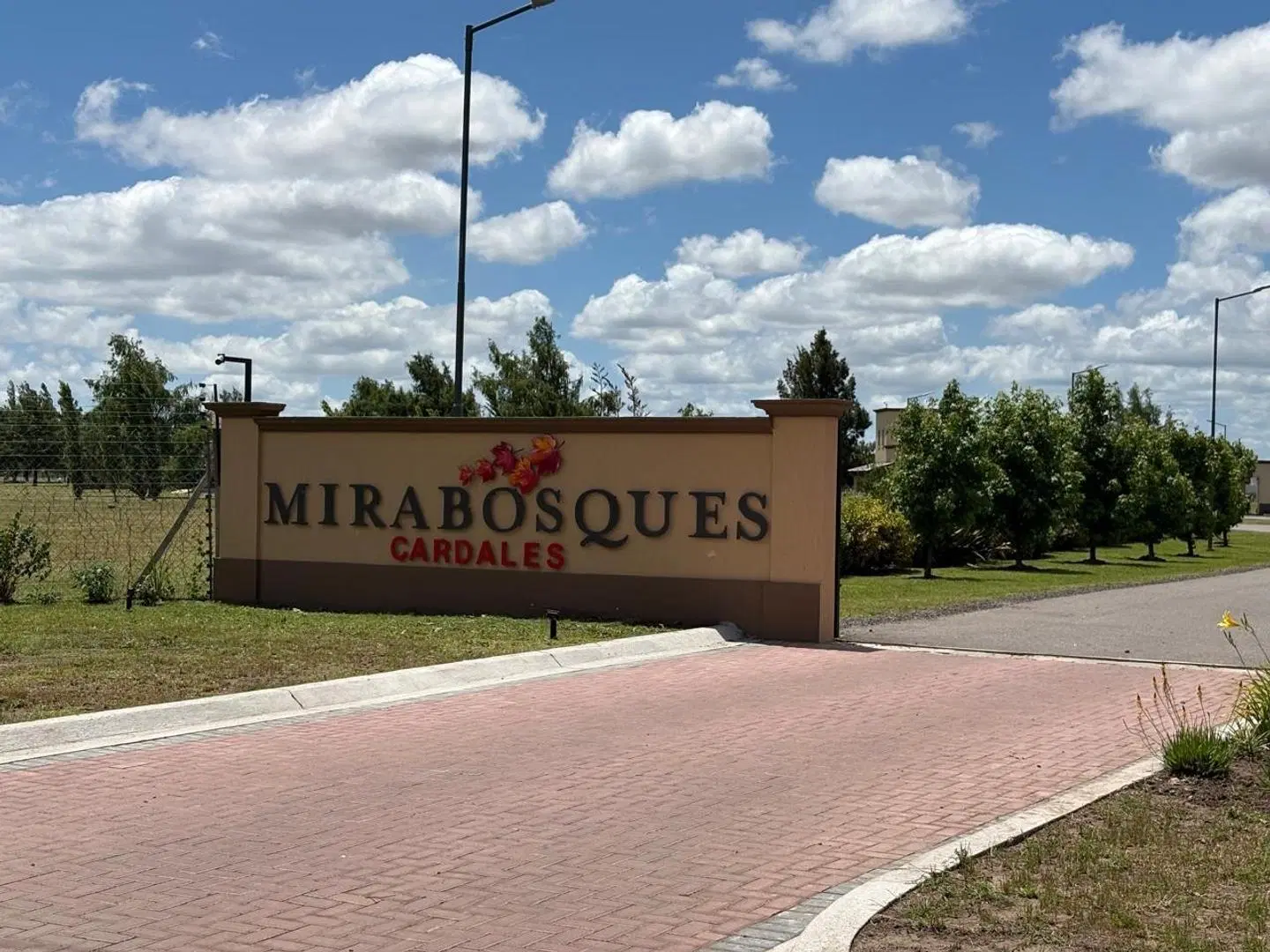 LOTE EN VENTA - MIRABOSQUES 4