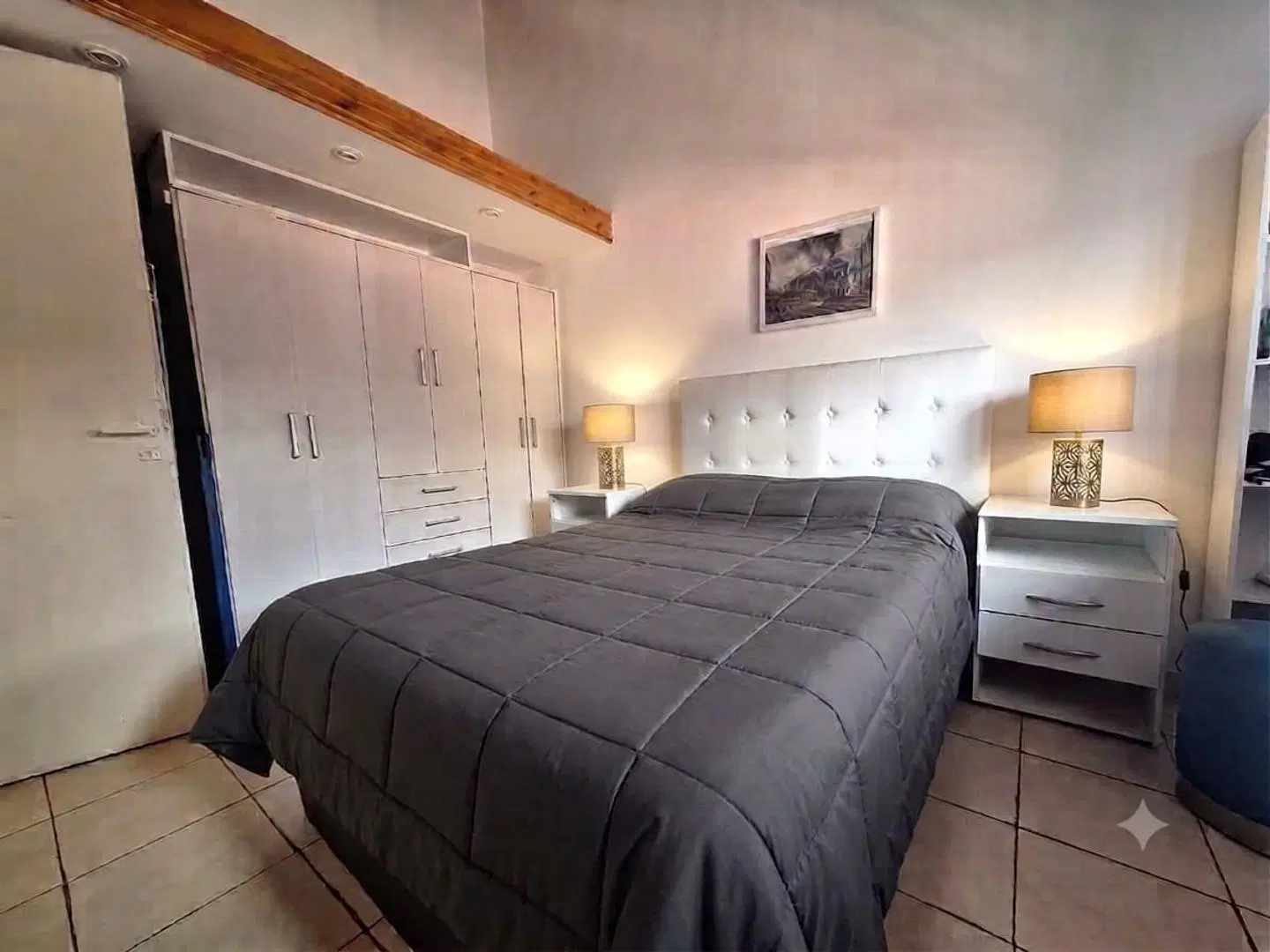 DEPARTAMENTO EN VENTA- INDEPENDENCIA AL 600 3