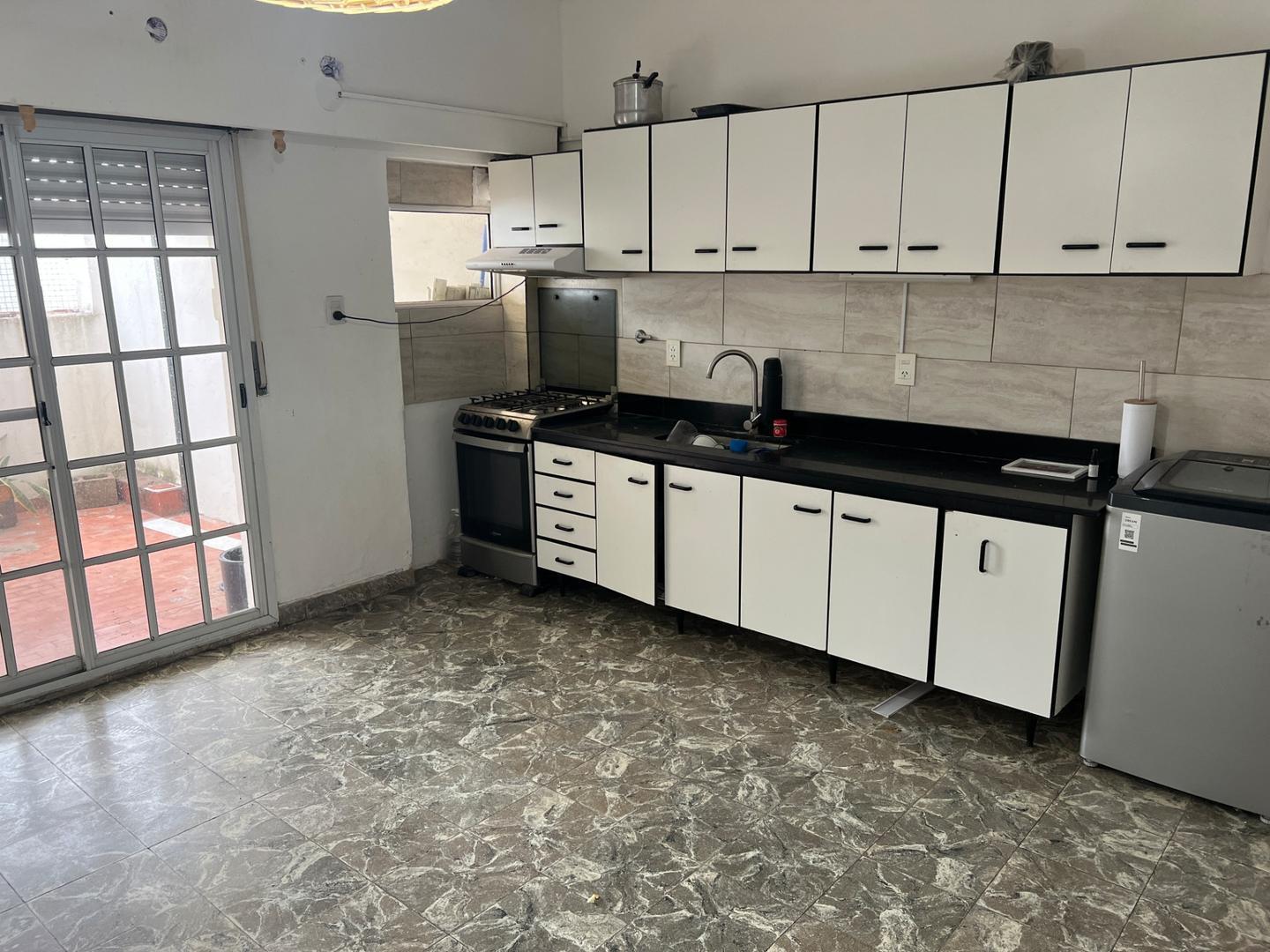 LOCAL COMERCIAL + DEPARTAMENTO DE 3 DORMITORIOS EN ALQUILER