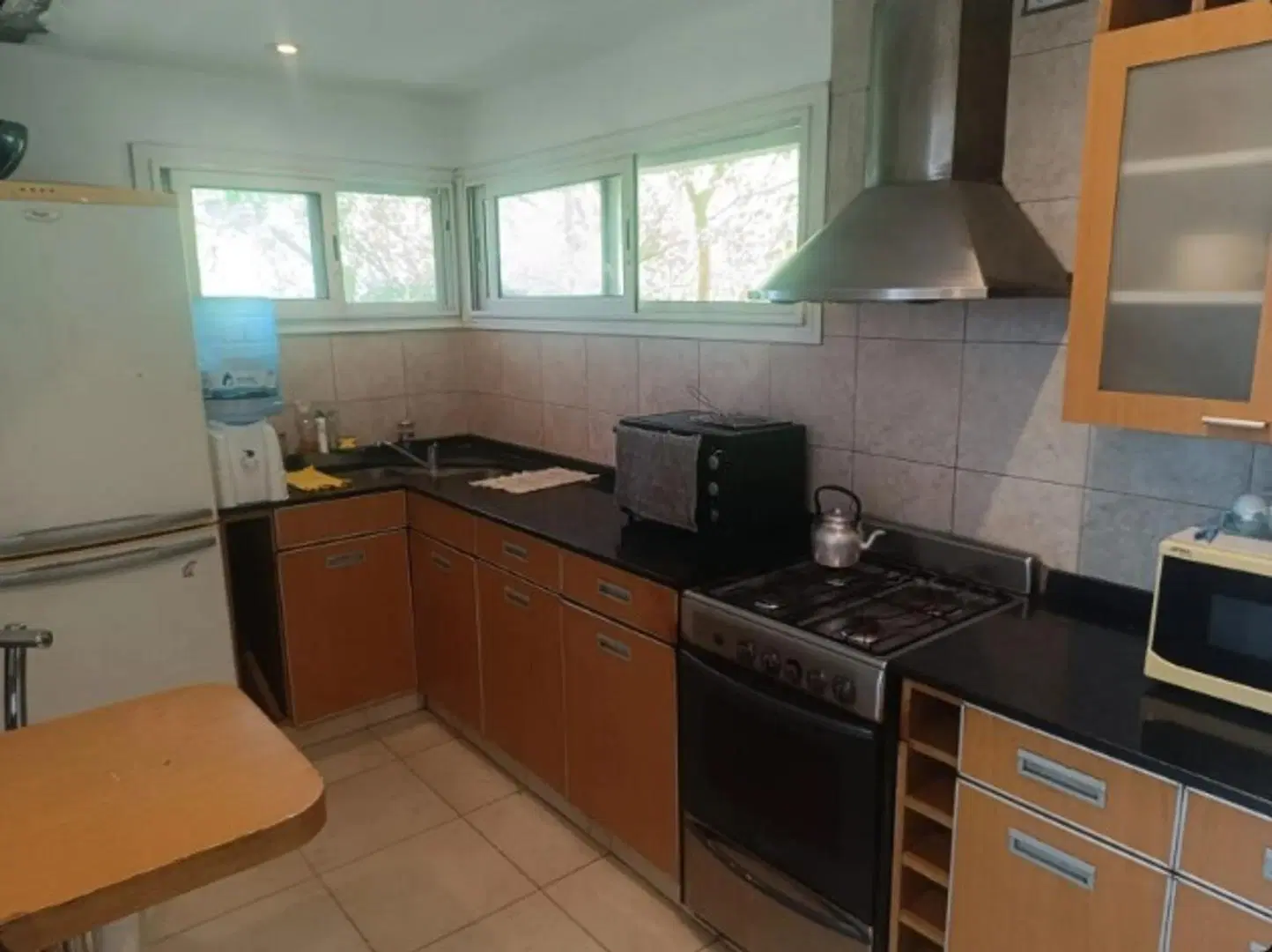 CASA AMOBLADA EN ALQUILER - BARRIO NAUTICO CUBE - ESCOBAR 2