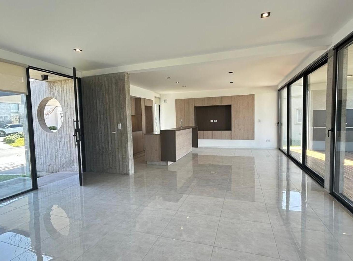 Foto de CASA EN ALQUILER HARAS SANTA MARIA, imagen 5