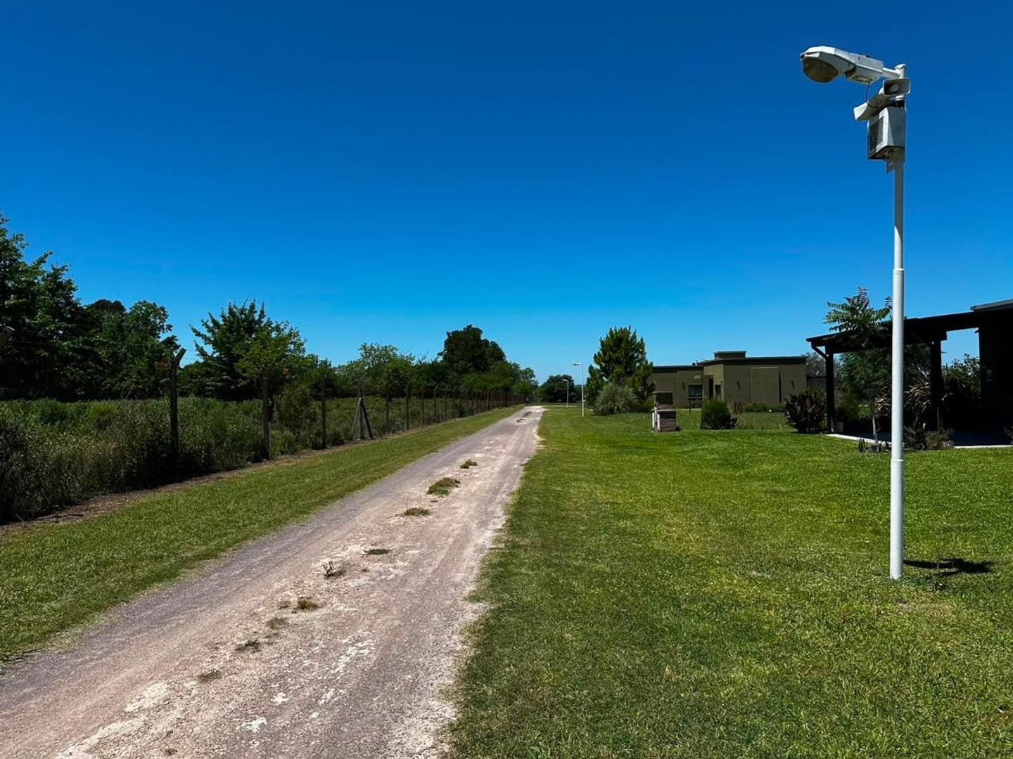 Foto de TERRENO EN VENTA - LAS CALANDRIAS, imagen 2
