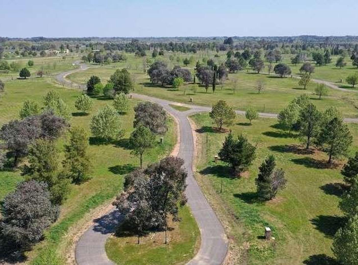Foto de LOTE EN VENTA - MIRABOSQUES, imagen 3