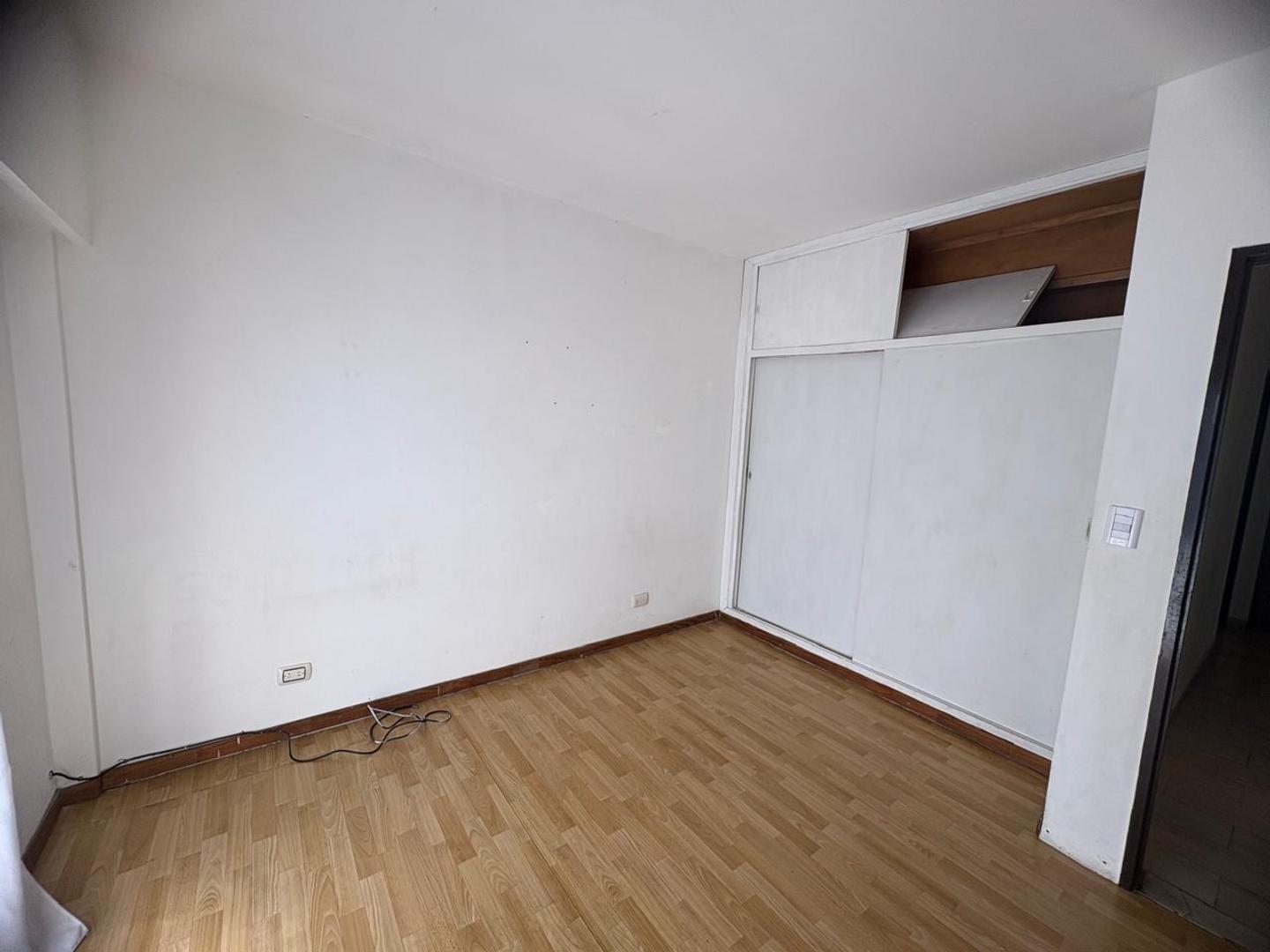 Foto de DEPARTAMENTO EN ALQUILER ZARATE, imagen 2