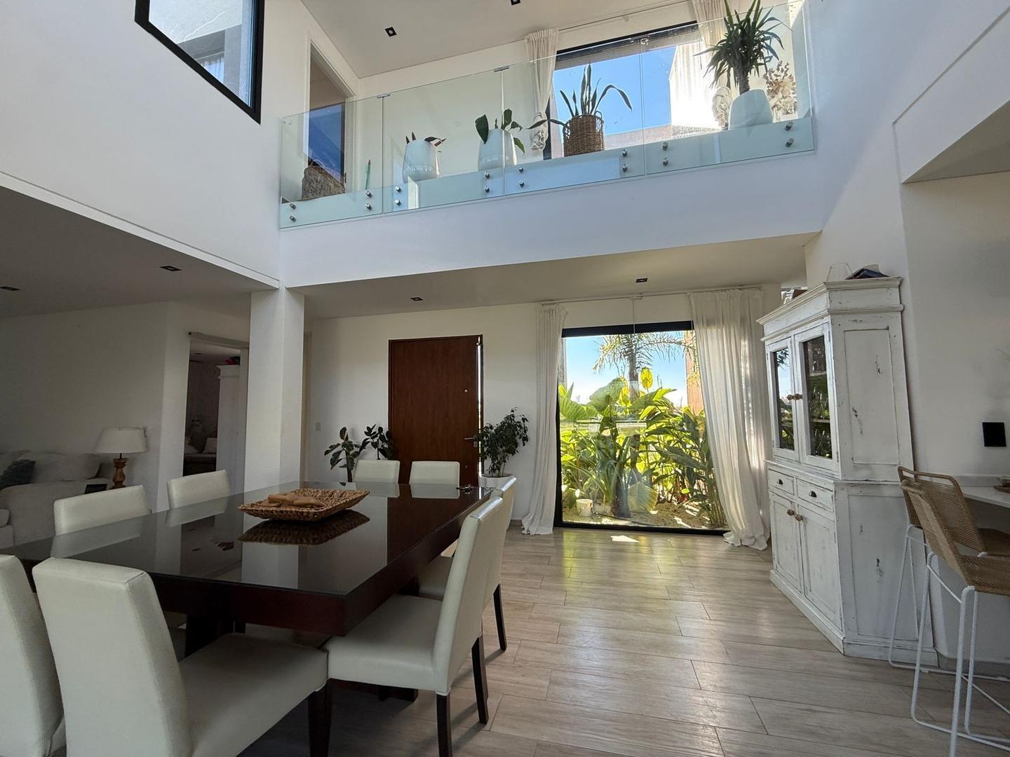 Foto de CASA EN VENTA - LA RESERVA CARDALES, imagen 1
