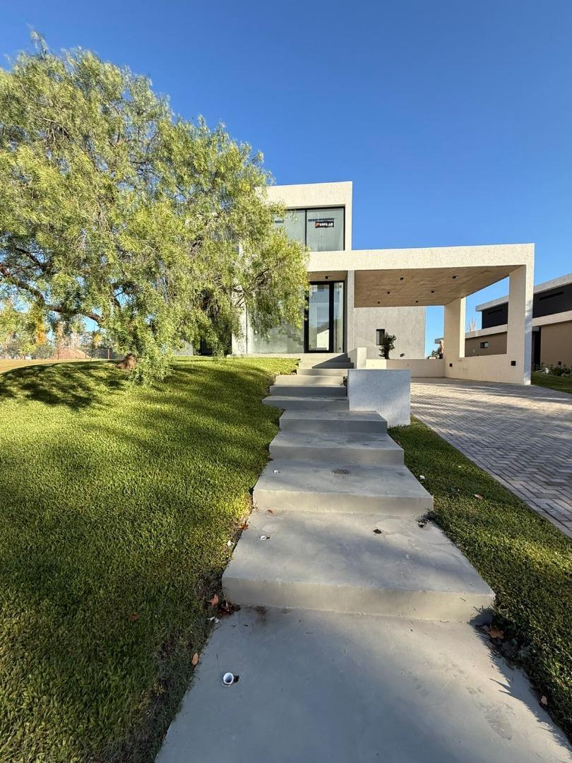 Foto de CASA EN VENTA - LA RESERVA CARDALES, imagen 5