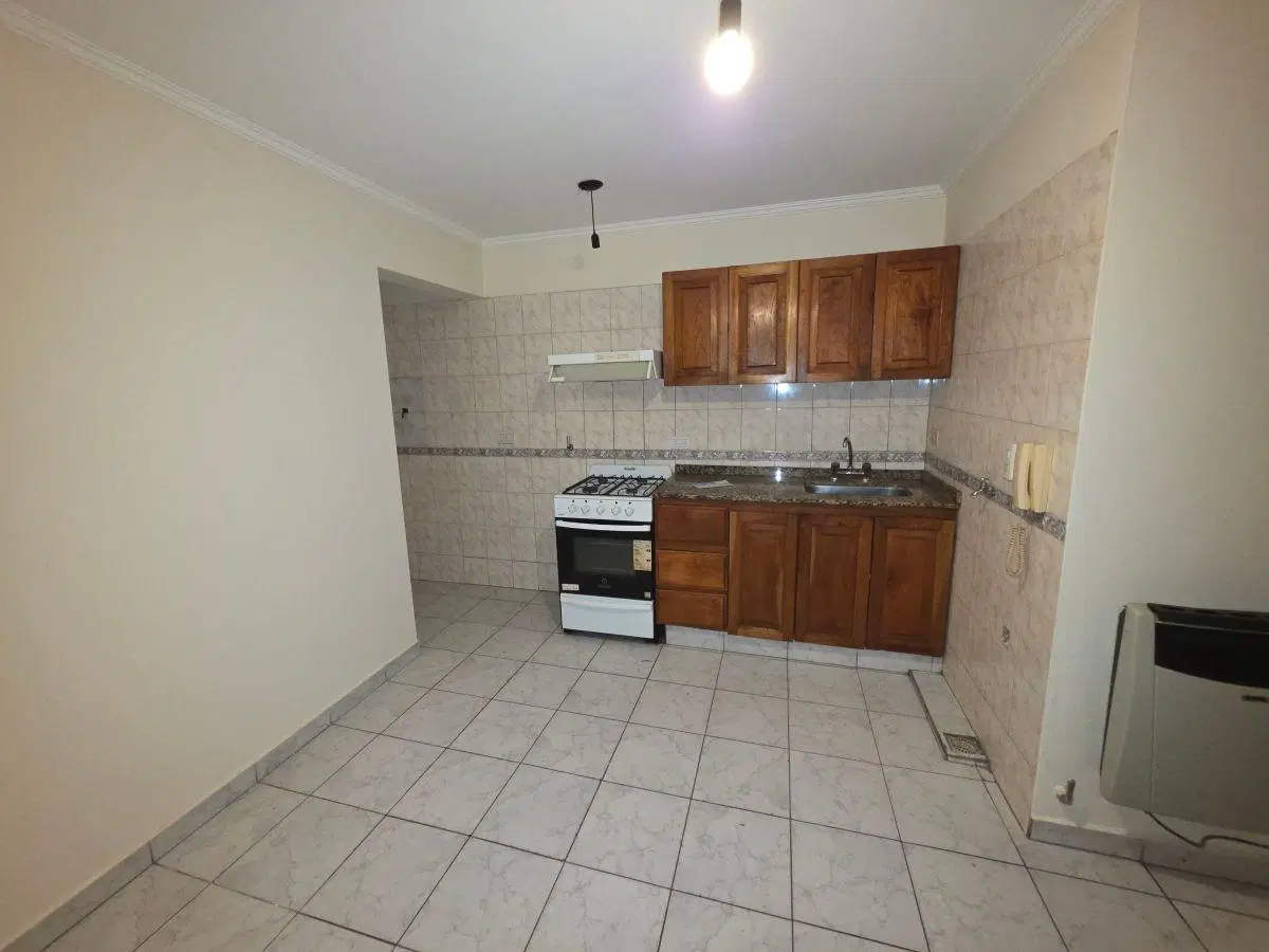 ALQ. ALBERDI - DPTO. 1 DORM. C/BALCÓN - SAN JOSÉ DE CALASANZ 285 (ALT. DUARTE QUIROS 900) CÓRDOBA 3