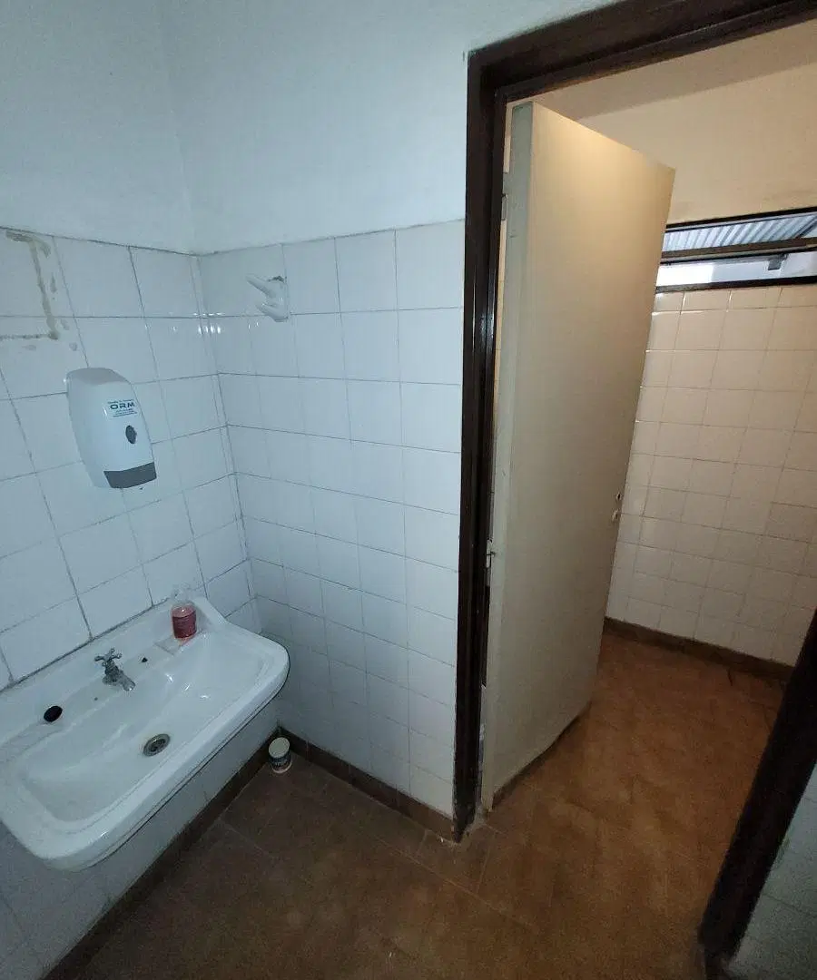 SE ALQUILA OFICINA COMERCIAL SUCRE 25 - EXTERNO - CÓRDOBA 3