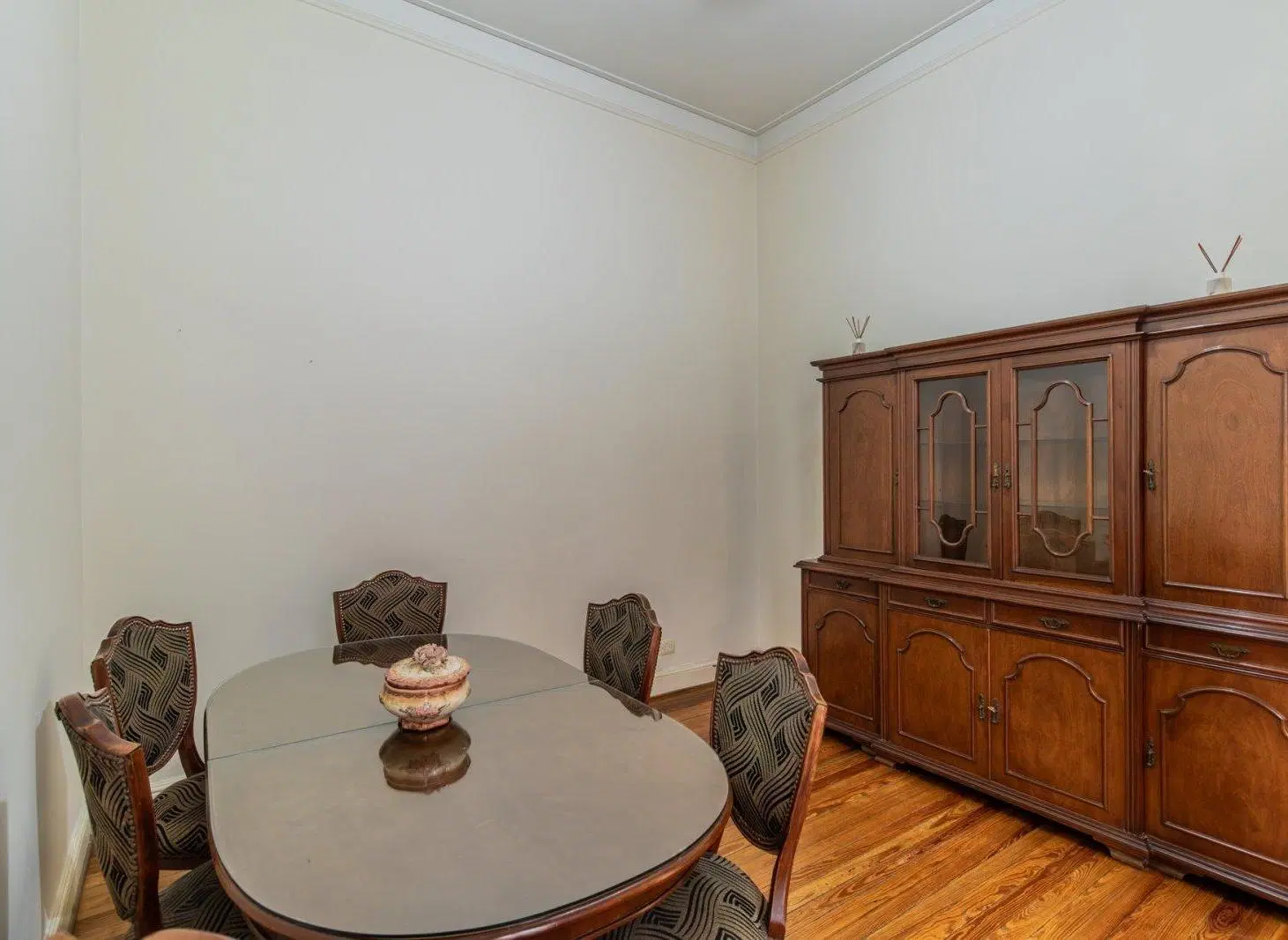 Venta departamento 3 ambientes mas estudio y patio 8