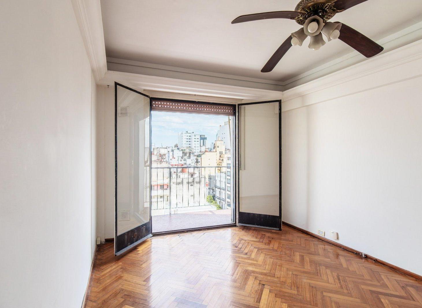 Foto de Departamento 3 Ambientes luminoso con Balcón en Balvanera | Piso alto +, imagen 4