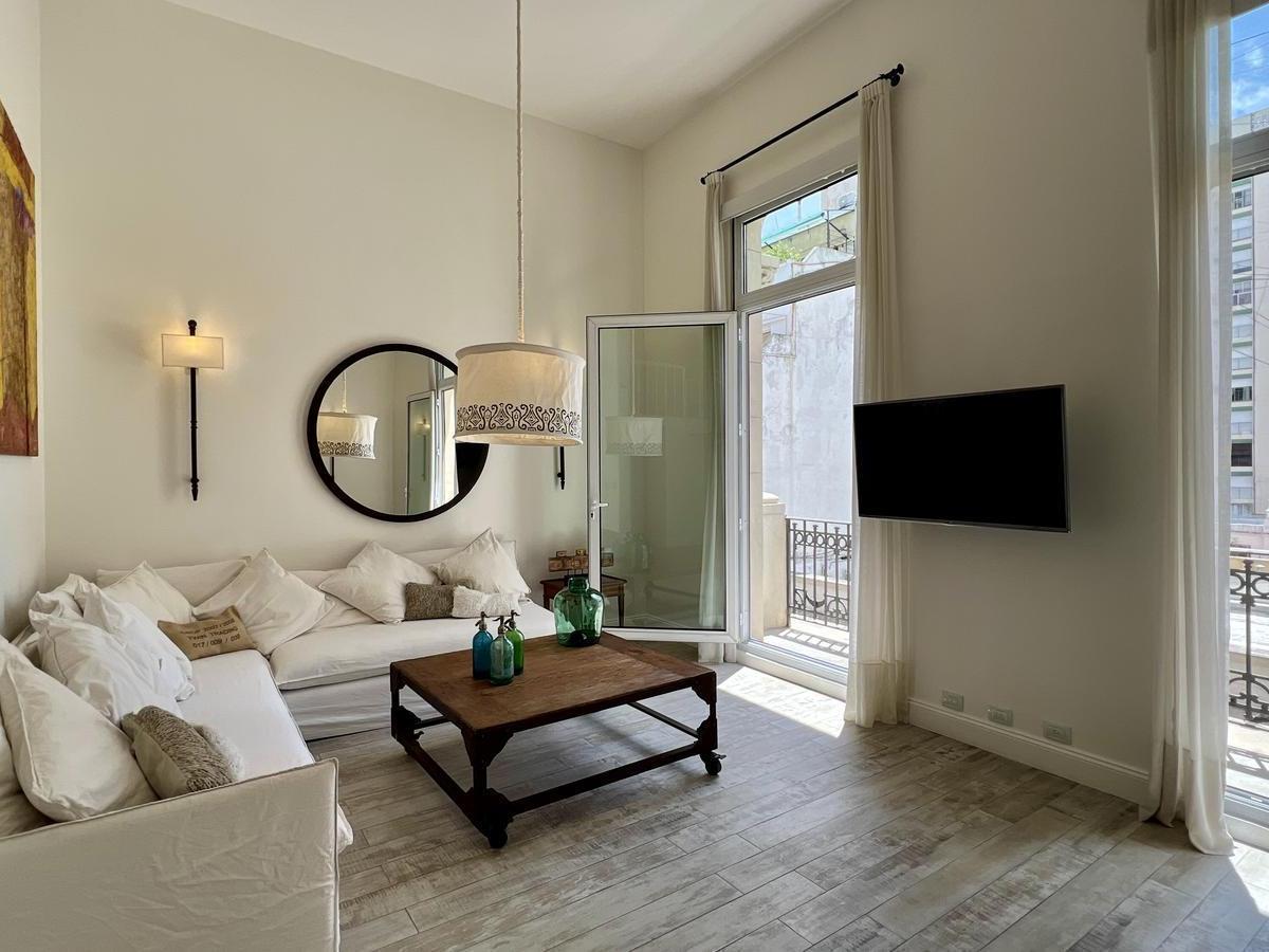 Excelente Dpto. 3 Ambientes en Venta en El Palacio Raggio. 2